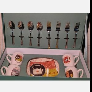 16 Pc Sakura Stoneware Tea House Dessert Entertainment Set w/Storage Case